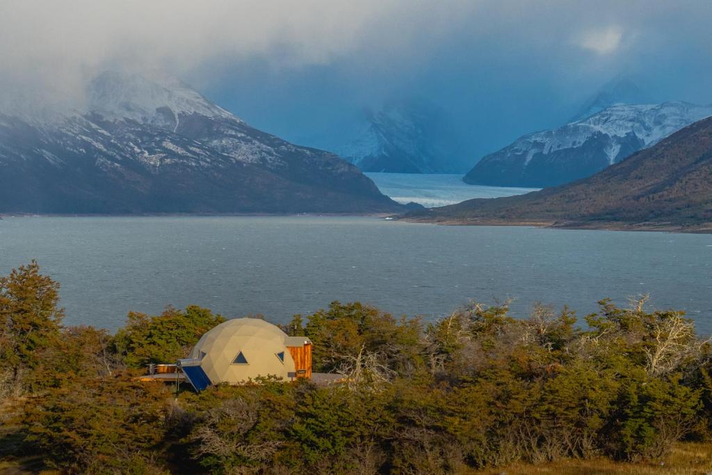 pristine luxury calafate views