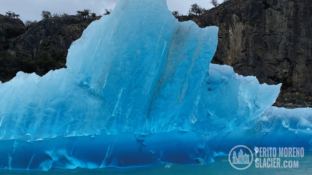 iceberg lago argentino 2 mesa de trabajo 1