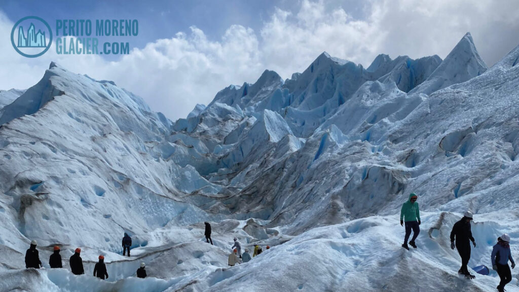 perito moreno glacier and minitrekking mesa de trabajo 1