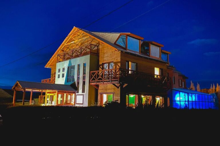 Hosteria Lupama