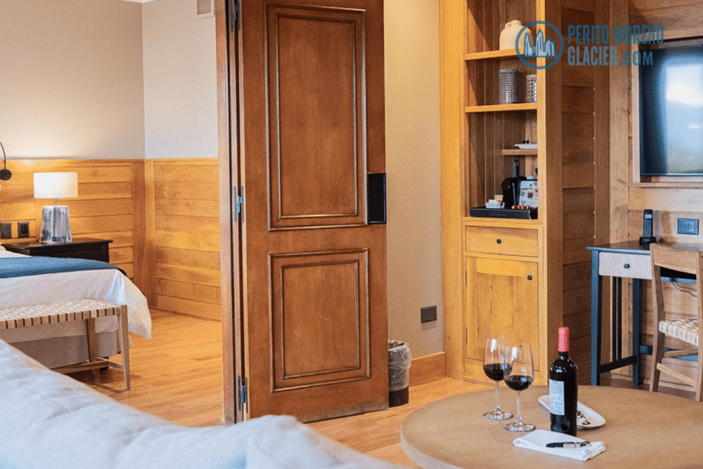 senior suite canal beagle