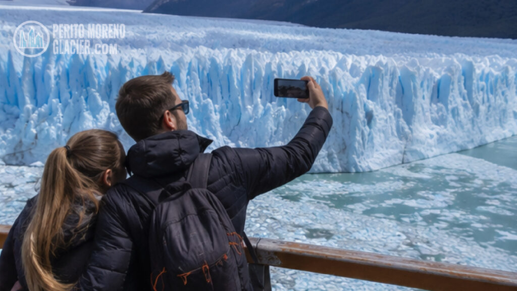 perito moreno glacier smartphone image