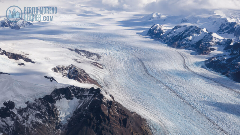 perito moreno water route photo